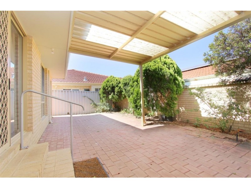 2/15 Watercress Gardens, Spearwood WA 6163
