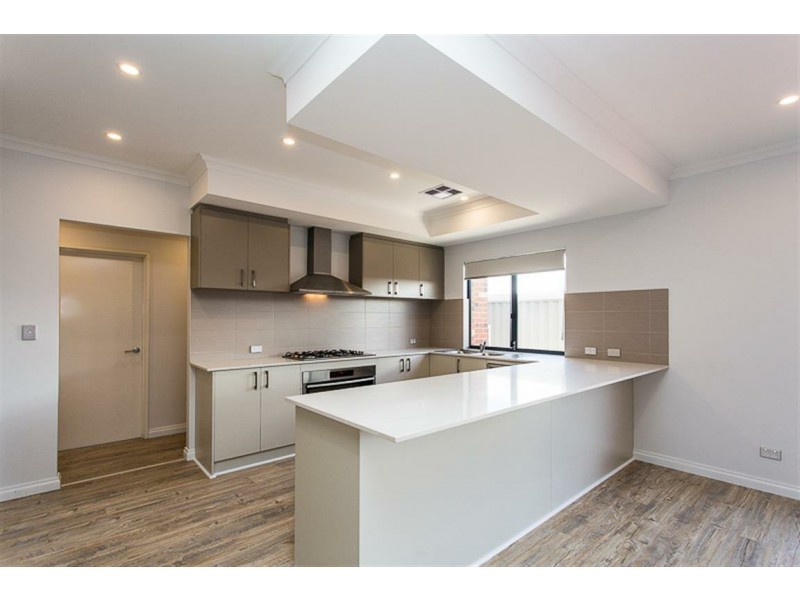 163 Honeywood Drive, Wandi WA 6167