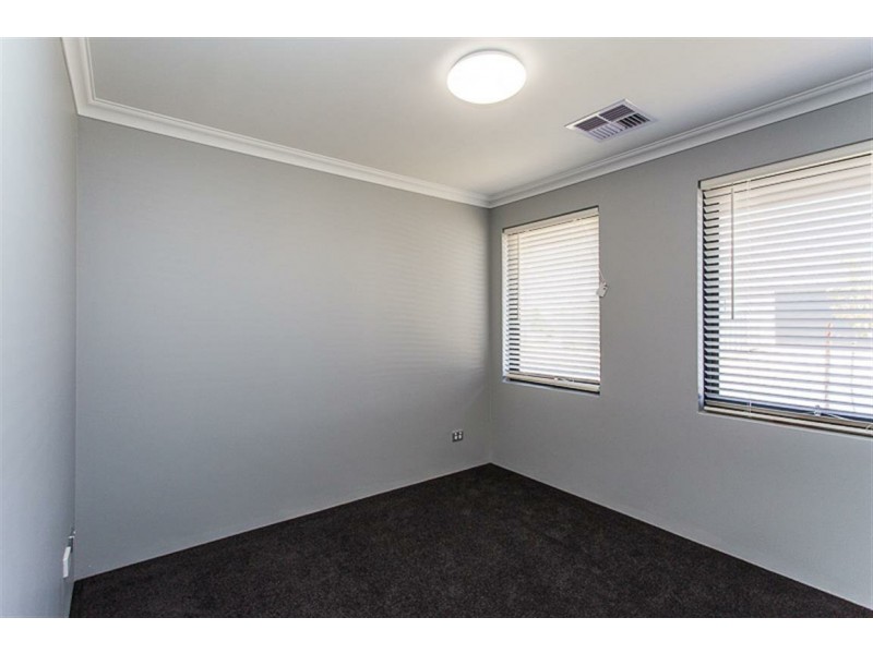 163 Honeywood Drive, Wandi WA 6167