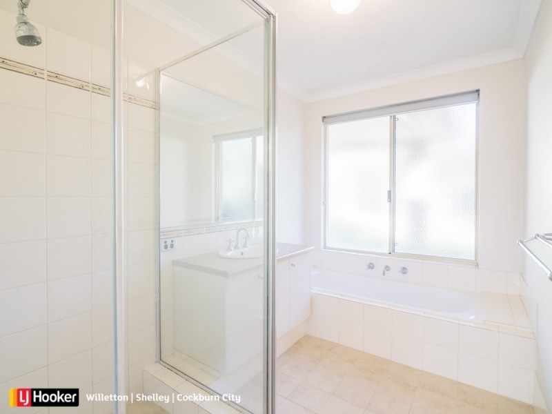 10 Quenda Drive, Canning Vale WA 6155