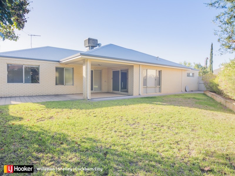 10 Quenda Drive, Canning Vale WA 6155