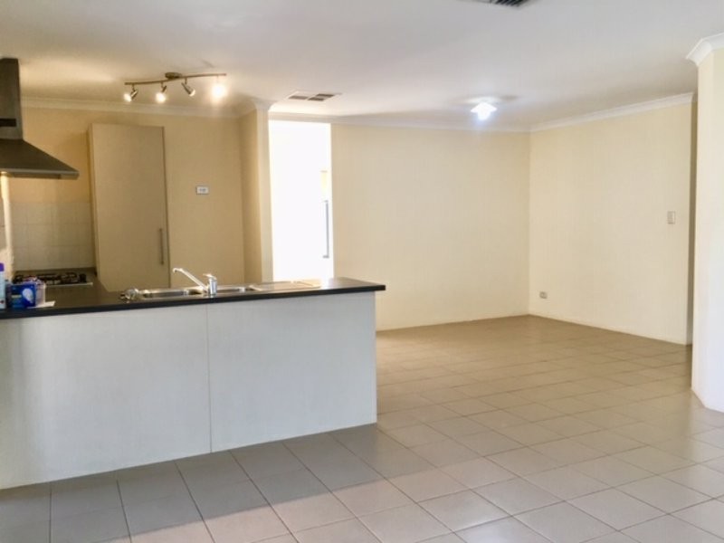 64 Beauchamp Loop, Wellard WA 6170