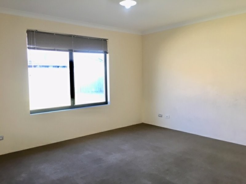 64 Beauchamp Loop, Wellard WA 6170