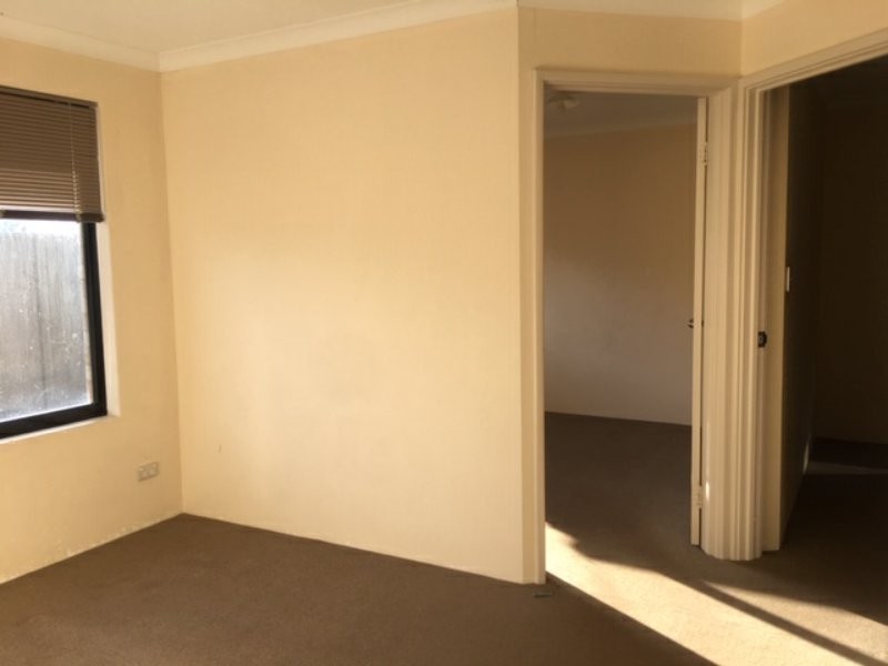 64 Beauchamp Loop, Wellard WA 6170