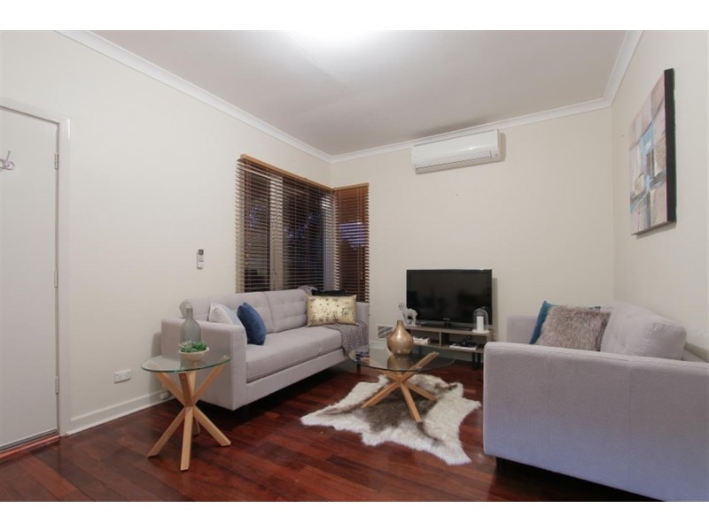 18 Romeo Road, Coolbellup WA 6163