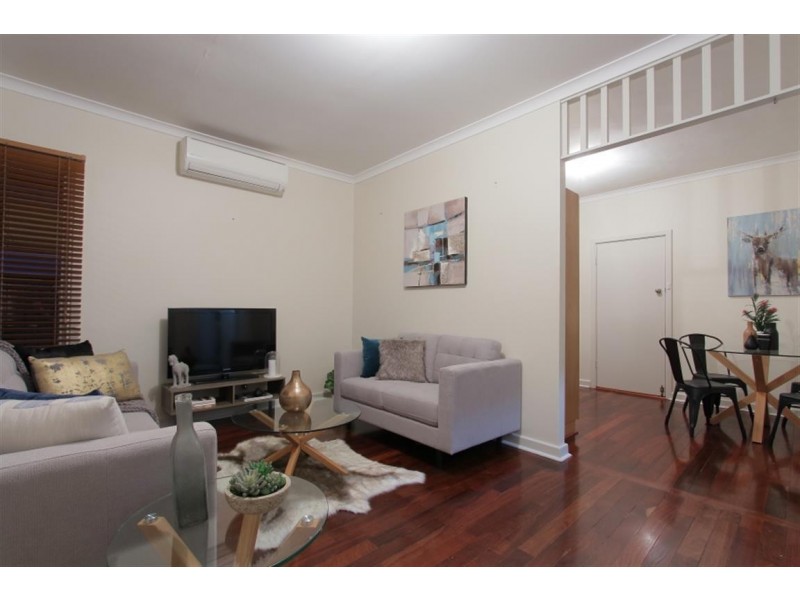 18 Romeo Road, Coolbellup WA 6163