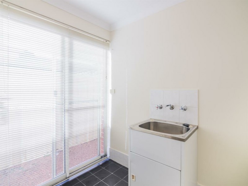 12/7 Barfield Road, Hammond Park WA 6164