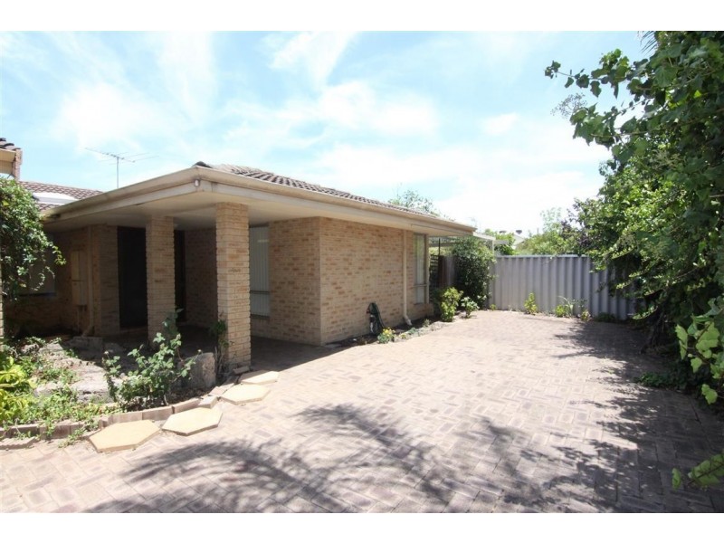 17b Sixth Avenue, Shelley WA 6148