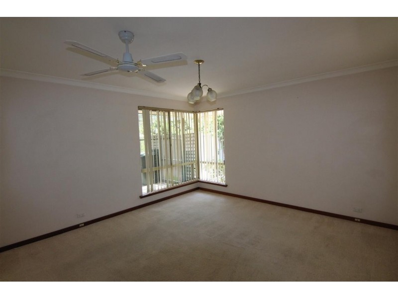 17b Sixth Avenue, Shelley WA 6148