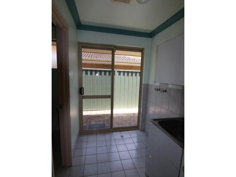 17b Sixth Avenue, Shelley WA 6148