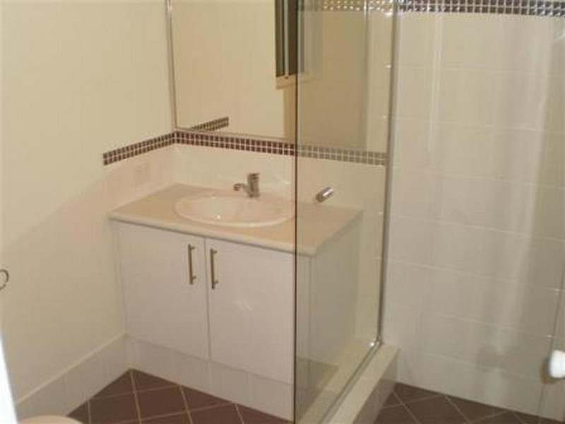 1/41-43 Sixth Road, Armadale WA 6112