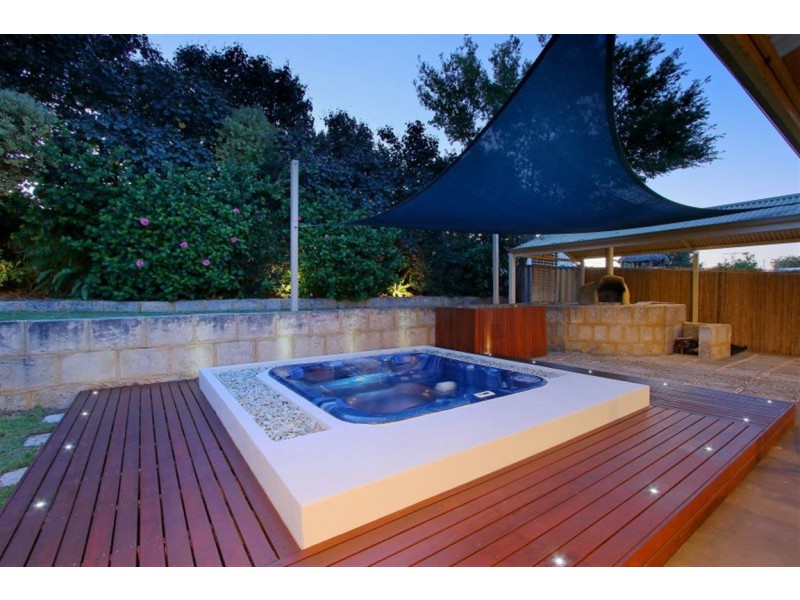 22 Beckett Close, Munster WA 6166