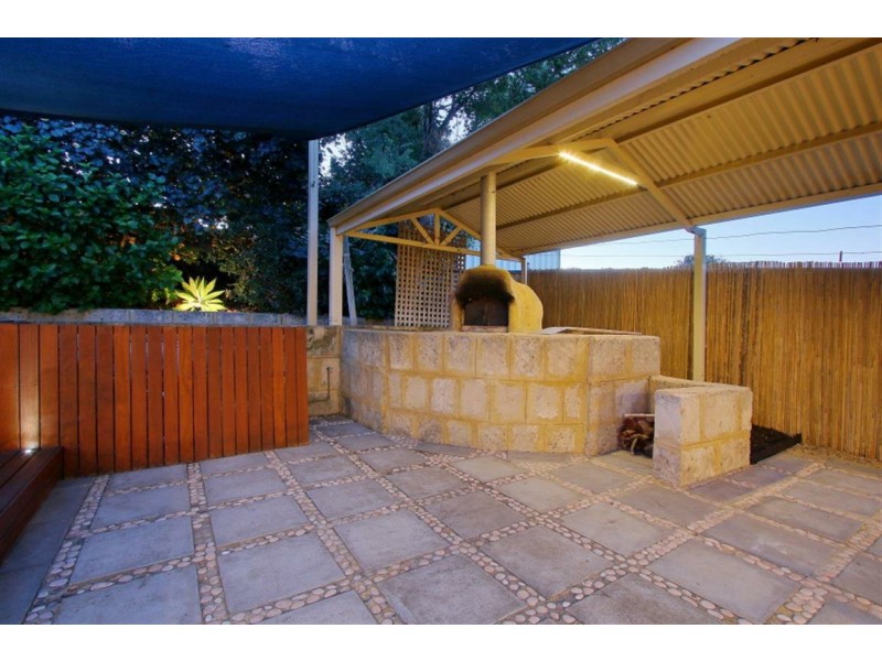 22 Beckett Close, Munster WA 6166