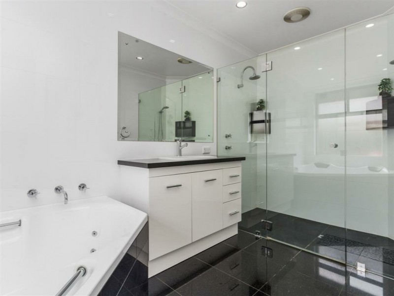 28 Veneta Circuit, Atwell WA 6164