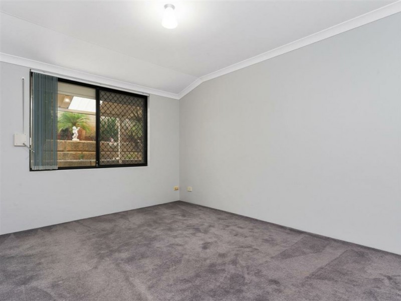 28 Veneta Circuit, Atwell WA 6164