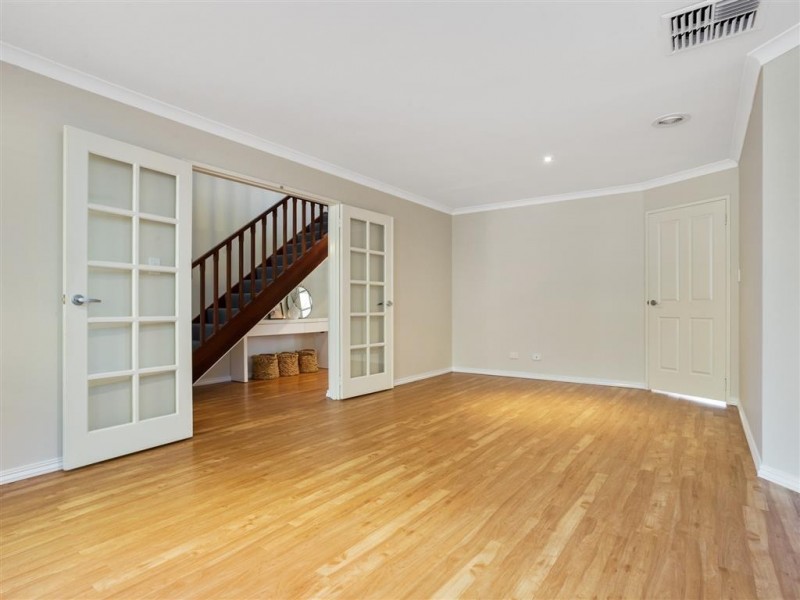 6 Jerrat Mews, Atwell WA 6164