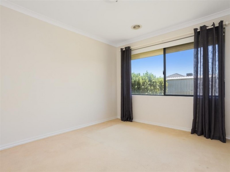 6 Jerrat Mews, Atwell WA 6164