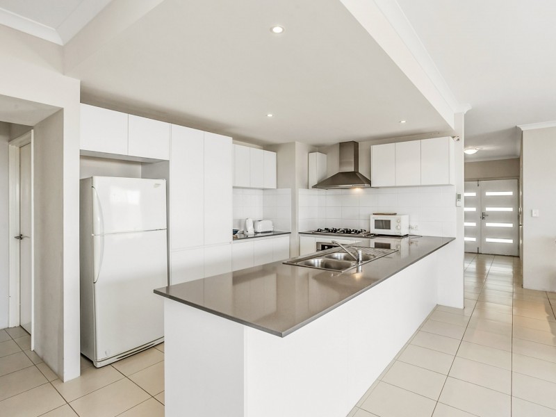 82 McLaren Avenue, Beeliar WA 6164