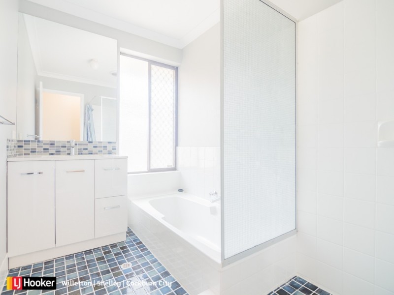 26 South Lake Drive, South Lake WA 6164