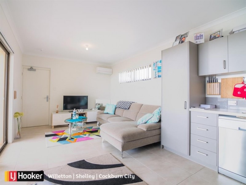 4/13 Scales Way, Spearwood WA 6163