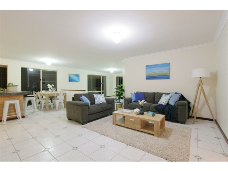 25 Kotisina Gardens, Munster WA 6166