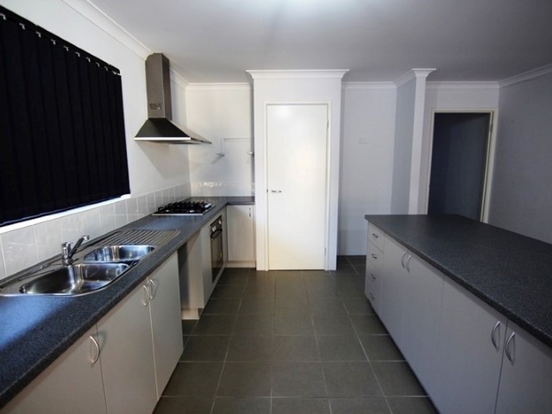 131 Price Parkway, Bertram WA 6167