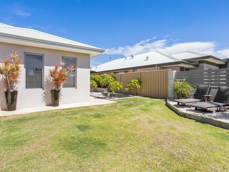 19 Willis Terrace, Hammond Park WA 6164