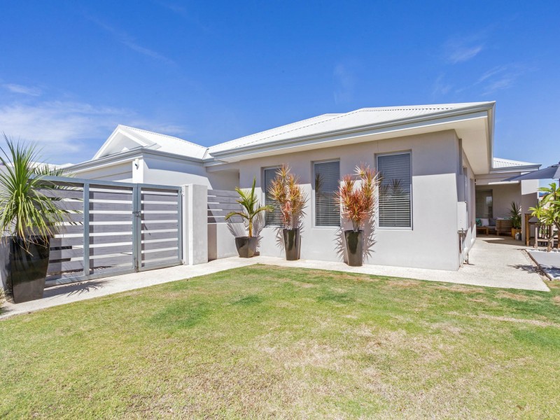 19 Willis Terrace, Hammond Park WA 6164