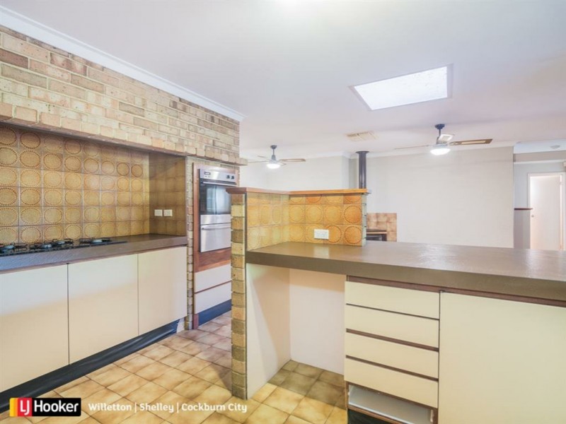 18 Leonard Way, Spearwood WA 6163