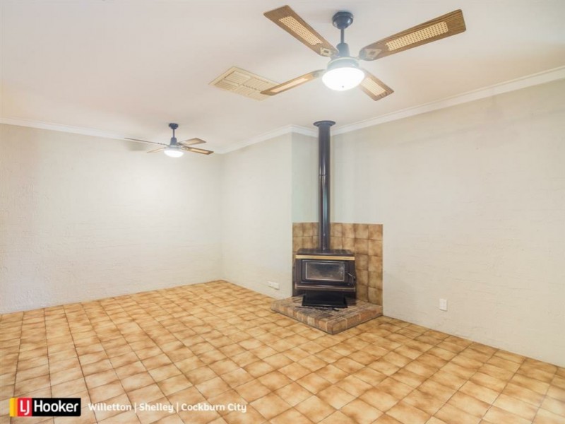 18 Leonard Way, Spearwood WA 6163