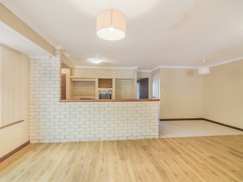 8 Doric Street, Shelley WA 6148