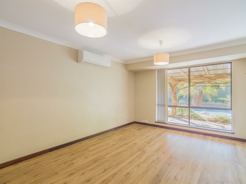 8 Doric Street, Shelley WA 6148