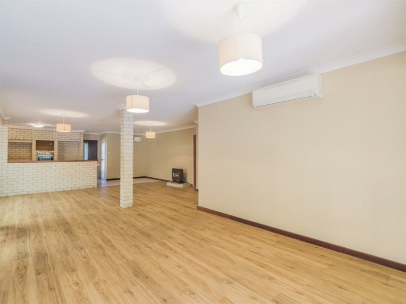 8 Doric Street, Shelley WA 6148