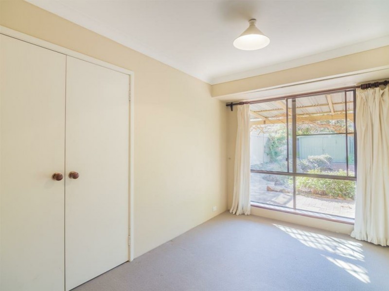 8 Doric Street, Shelley WA 6148