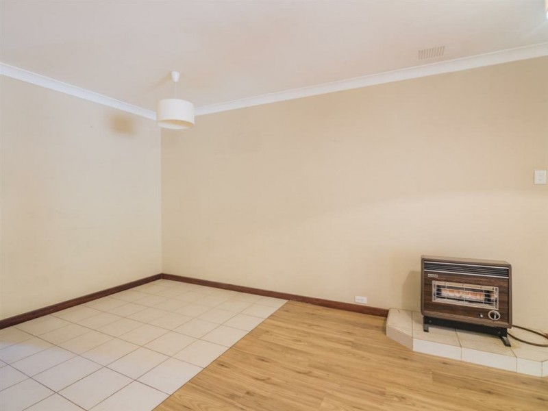 8 Doric Street, Shelley WA 6148