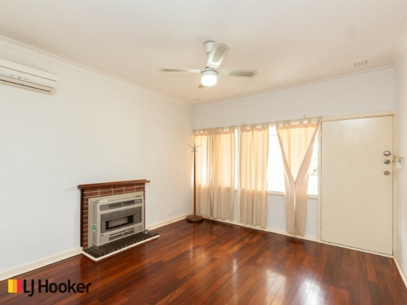 9 Leontes Street, Coolbellup WA 6163