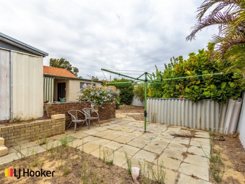 9 Leontes Street, Coolbellup WA 6163