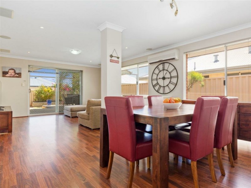 37 Windchime Terrace, Atwell WA 6164