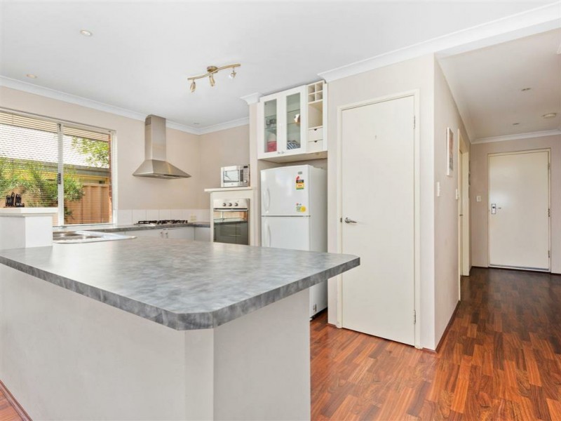 37 Windchime Terrace, Atwell WA 6164