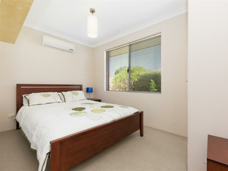 37 Windchime Terrace, Atwell WA 6164