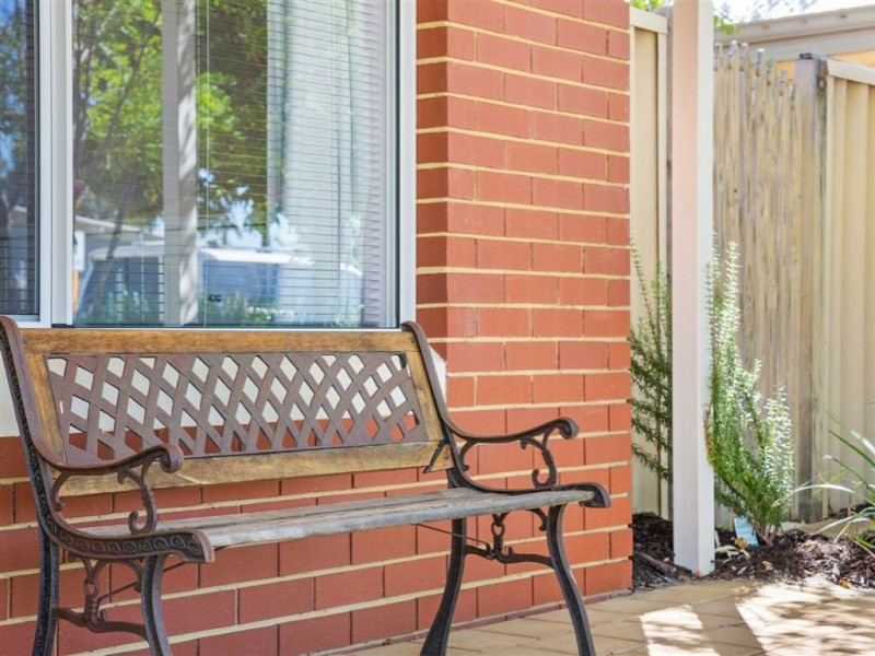37 Windchime Terrace, Atwell WA 6164