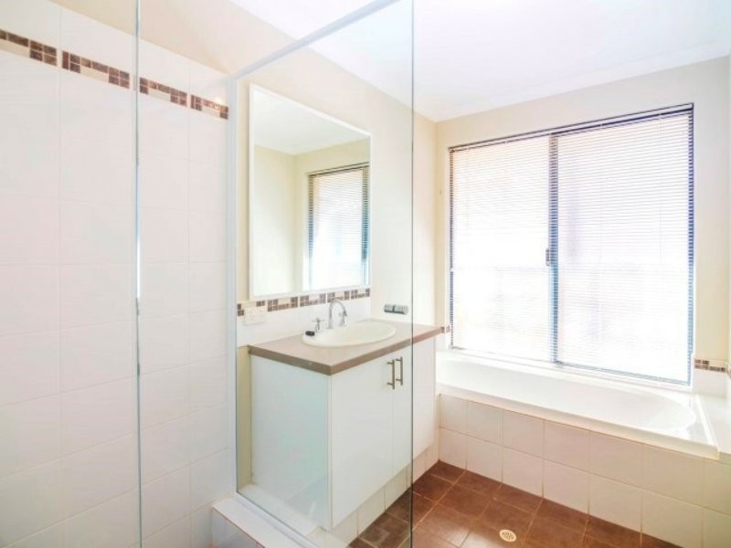 7 Oliver Vista, Bertram WA 6167