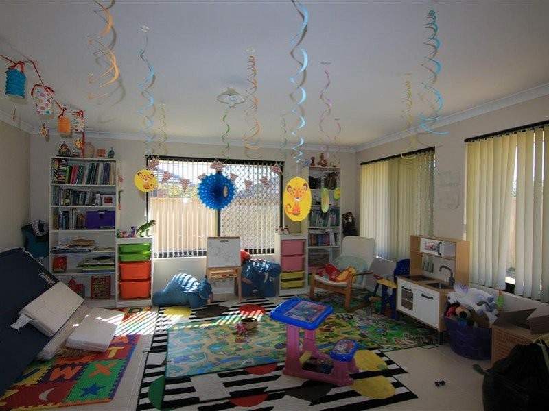 26 Hambly Crescent, Canning Vale WA 6155