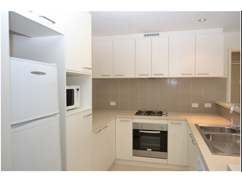 2/2 Stockton Bend, Cockburn Central WA 6164