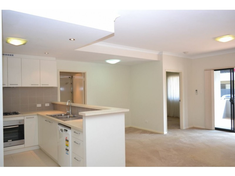 2/2 Stockton Bend, Cockburn Central WA 6164