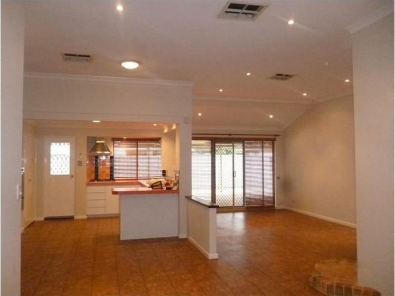 3 Rossell Place, Atwell WA 6164