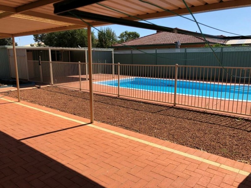 3 Rossell Place, Atwell WA 6164