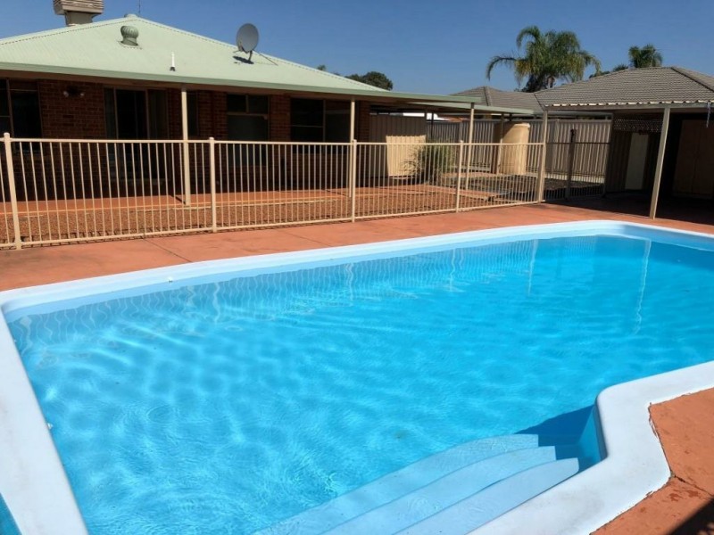 3 Rossell Place, Atwell WA 6164