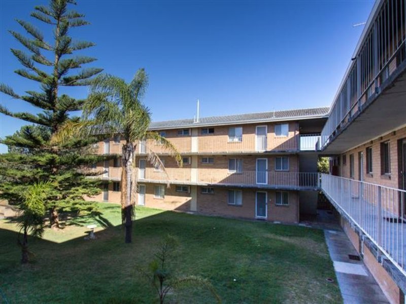 26/4 Southend Road, Hamilton Hill WA 6163