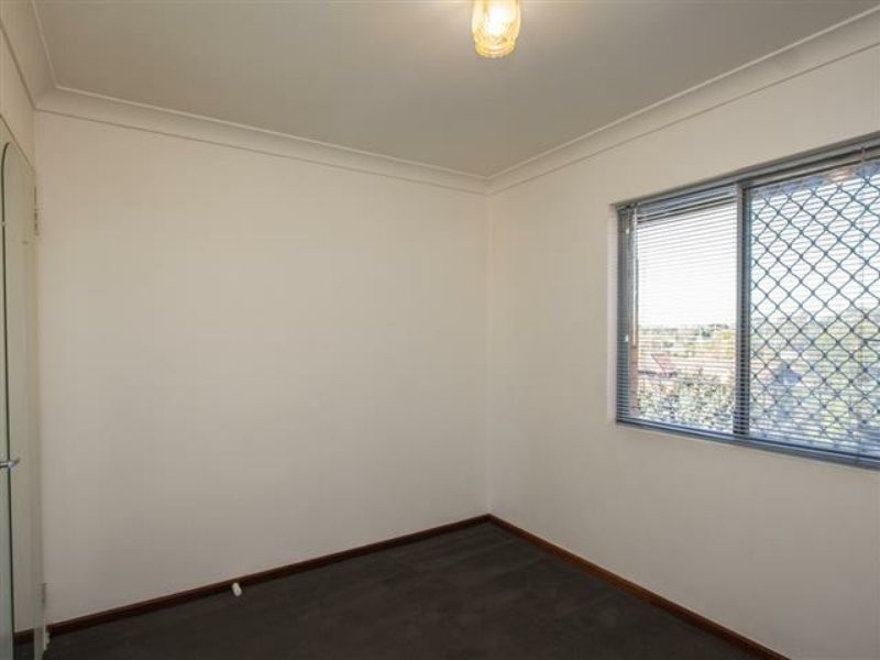 26/4 Southend Road, Hamilton Hill WA 6163